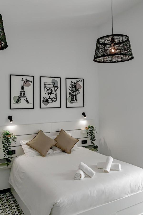 Apartamentos Pino Benidorm Bagian luar foto